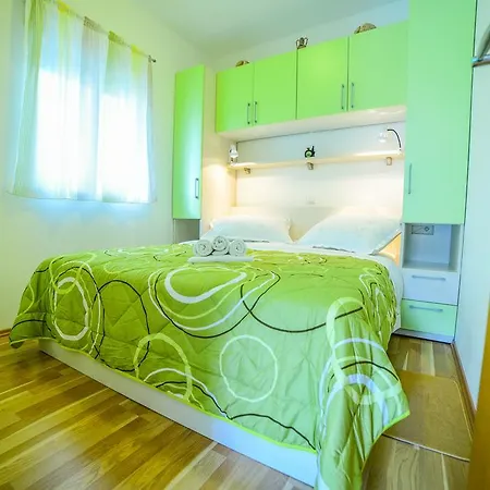 Appartement Dirsi *
