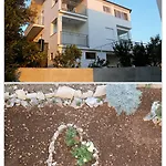 Apartment Dirsi Trogir